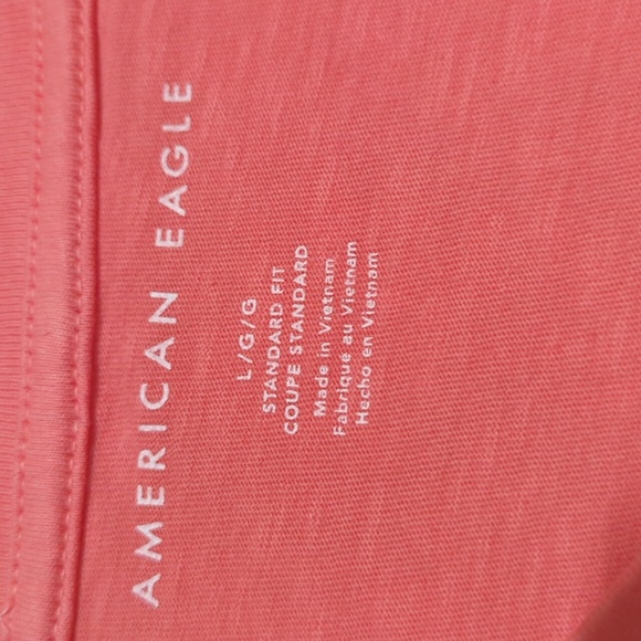 American Eagle AE Short-Sleeve V-Neck T-Shirt Size L NWT MSRP $17.95 - Picture 6 of 7